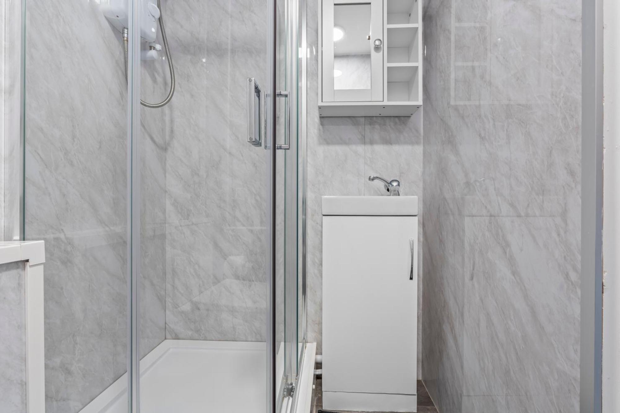 City Centre House, Parking With Ev, Free Wifi, Netflix Coventry Bagian luar foto